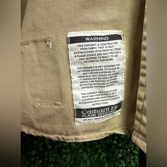 Carhartt Men's Flame Resistant Khaki Long Sleeve Button Up Shirt - Picture 4 of 8